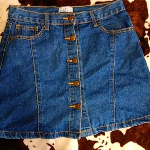 D&D blue denim button up skirt M